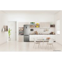 Холодильник Indesit ITS 5200 X