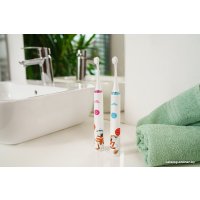 Электрическая зубная щетка ETA Sonetic Kids Maxipes Fik 0706 90000