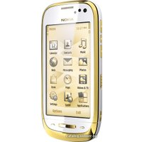Телефон Nokia Oro