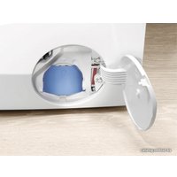 Стирально-сушильная машина Electrolux EW7WO448WP