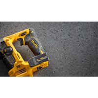Перфоратор DeWalt DCH072P2 (с 2-мя АКБ, кейс)
