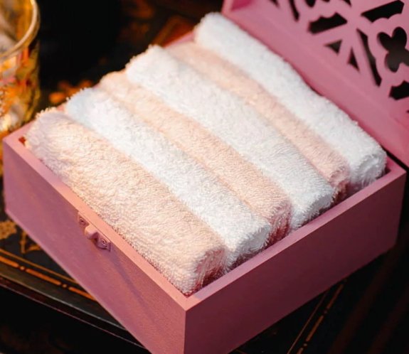 

Набор полотенец Arya Case Pink 8680943098122 (белый/розовый)