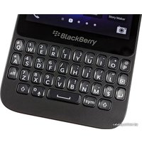 Телефон BlackBerry Q5