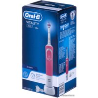 Электрическая зубная щетка Oral-B Vitality 100 3D White D100.413.1 (розовый)
