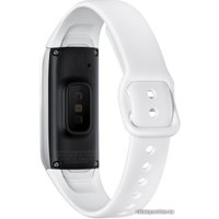 Фитнес-браслет Samsung Galaxy Fit (серебристый)