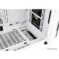 Корпус Thermaltake View 71 Tempered Glass Snow Edition