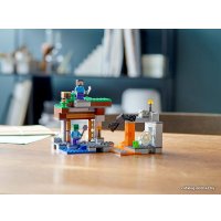 Конструктор LEGO Minecraft 21166 Заброшенная шахта
