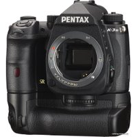 Зеркальный фотоаппарат Pentax K-3 Mark III Power Kit (черный)