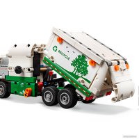 Конструктор LEGO Technic 42167 Электрический мусоровоз Mack LR