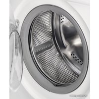 Стиральная машина Zanussi ZWSE680V