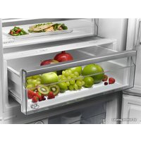 Холодильник AEG RCR646F3MX