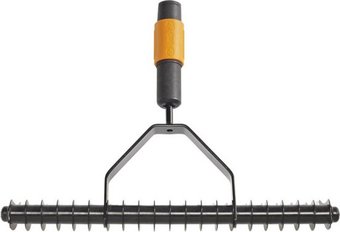Fiskars QuikFit Aerator Rake 1000655