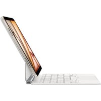 Чехол для планшета Apple Magic Keyboard для iPad Air 11" 7-го поколения (белый, нет кириллицы)
