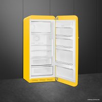 Однокамерный холодильник Smeg FAB28RYW3