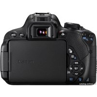 Зеркальный фотоаппарат Canon EOS 700D Kit 18-135 IS STM