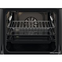 Электрический духовой шкаф Electrolux SteamBake PRO 600 EOD5C70BX