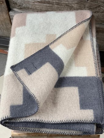 Плед Klippan-Saule Менара песочное 140х205