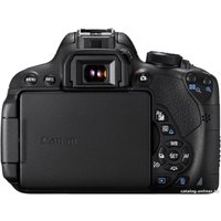 Зеркальный фотоаппарат Canon EOS 700D Kit 18-135 IS