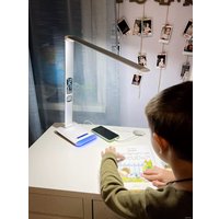 Настольная лампа Kitfort KT-3333