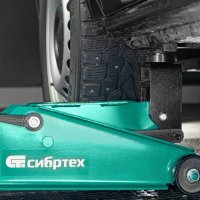 Подкатной домкрат СибрТех 50841 3т