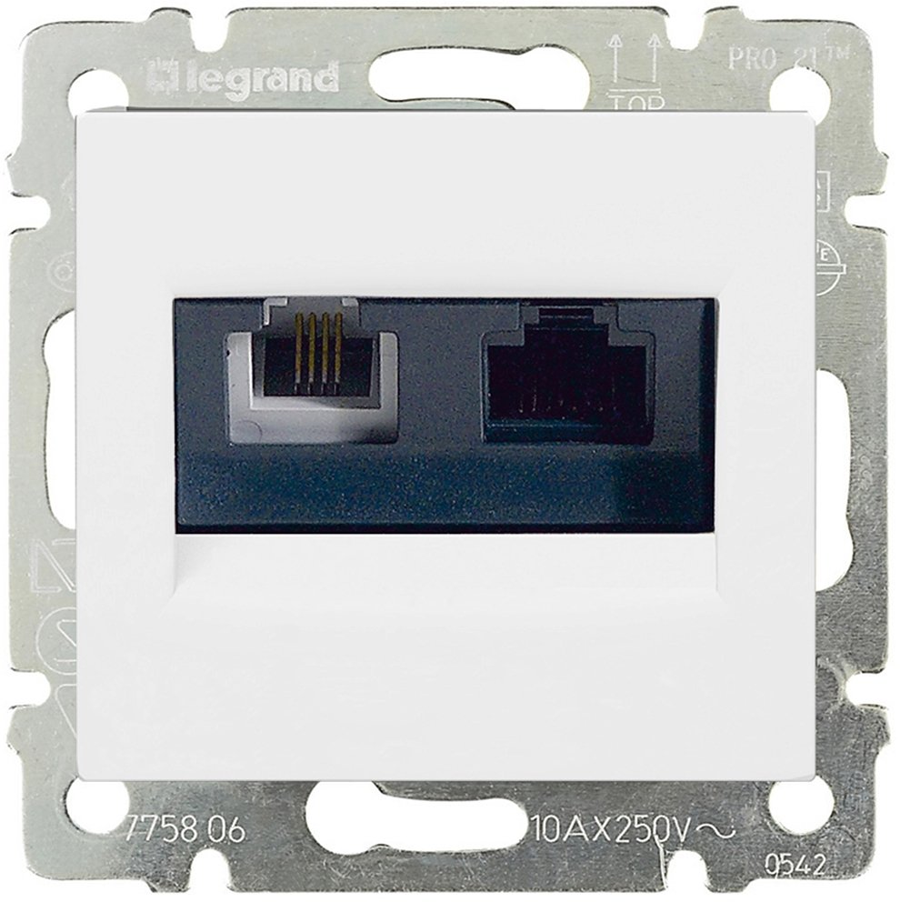 

Розетка компьютерная Legrand Valena 695339 (белый)
