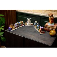 Конструктор LEGO Harry Potter 76444 Косой переулок: Волшебные магазины