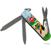 Мультитул Victorinox Classic Limited Edition 2020 Swiss Wrestling 0.6223.L2009