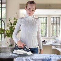 Утюг Endever Delta-228 в Бресте