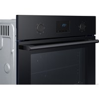 Электрический духовой шкаф Samsung NV68A1110RB