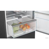 Холодильник Bosch Serie 6 VitaFresh Plus KGN39AX32R