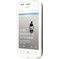 Телефон Nokia Lumia 710
