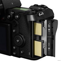 Беззеркальный фотоаппарат Panasonic Lumix DC-S1 Body