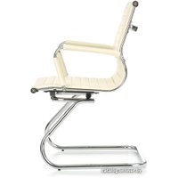 Офисный стул Halmar PRESTIGE SKID (кремовый)