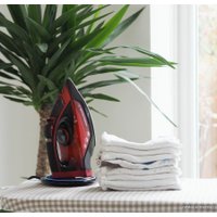 Утюг Morphy Richards easyCHARGE 303250