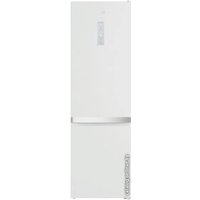 Холодильник Hotpoint HTS 7200 W O3