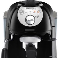 Рожковая кофеварка DeLonghi EC 201.CD.B