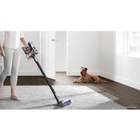 Пылесос Dyson V8 Total Clean