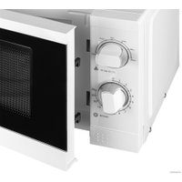 Микроволновая печь StarWind SMW3920