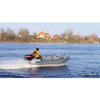 Моторно-килевая лодка Адмирал 380