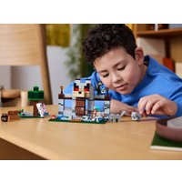 Конструктор LEGO Minecraft 21261 Волчья крепость в Солигорске