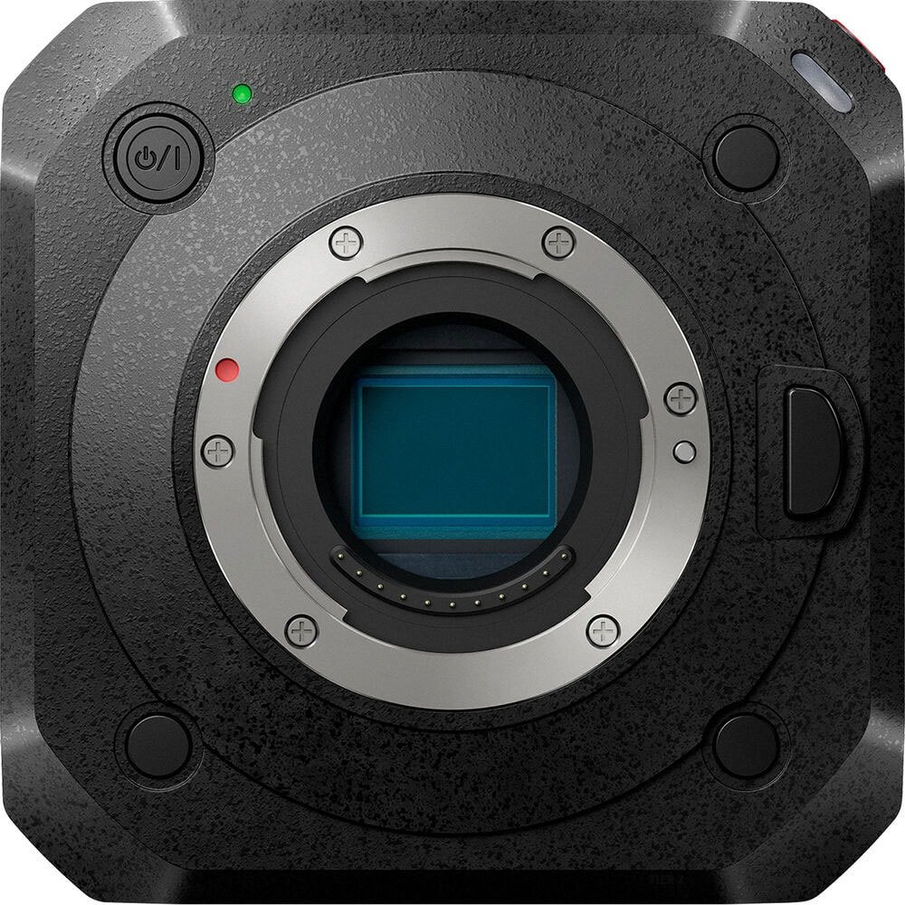 

Видеокамера Panasonic DC-BGH1