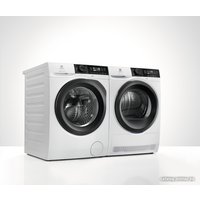 Стиральная машина Electrolux UltraCare 800 EW8F229SP