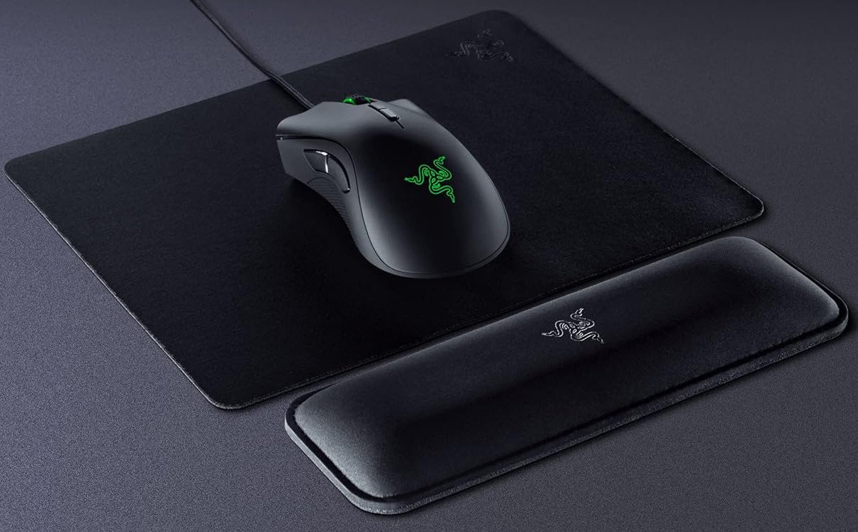 

Подставка под запястье Razer Ergonomic Mouse Rest