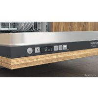 Встраиваемая посудомоечная машина Hotpoint-Ariston HIC 3B19N