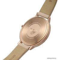 Наручные часы с украшением Emporio Armani AR80058