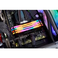 Оперативная память Corsair Vengeance PRO RGB 8x8GB DDR4 PC4-25600 CMW64GX4M8C3200C16