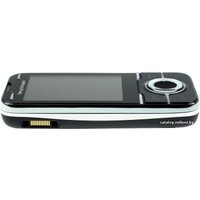 Кнопочный телефон Sony Ericsson Yari