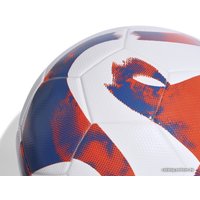 Футбольный мяч Adidas Tiro League HT2422 (размер 5)