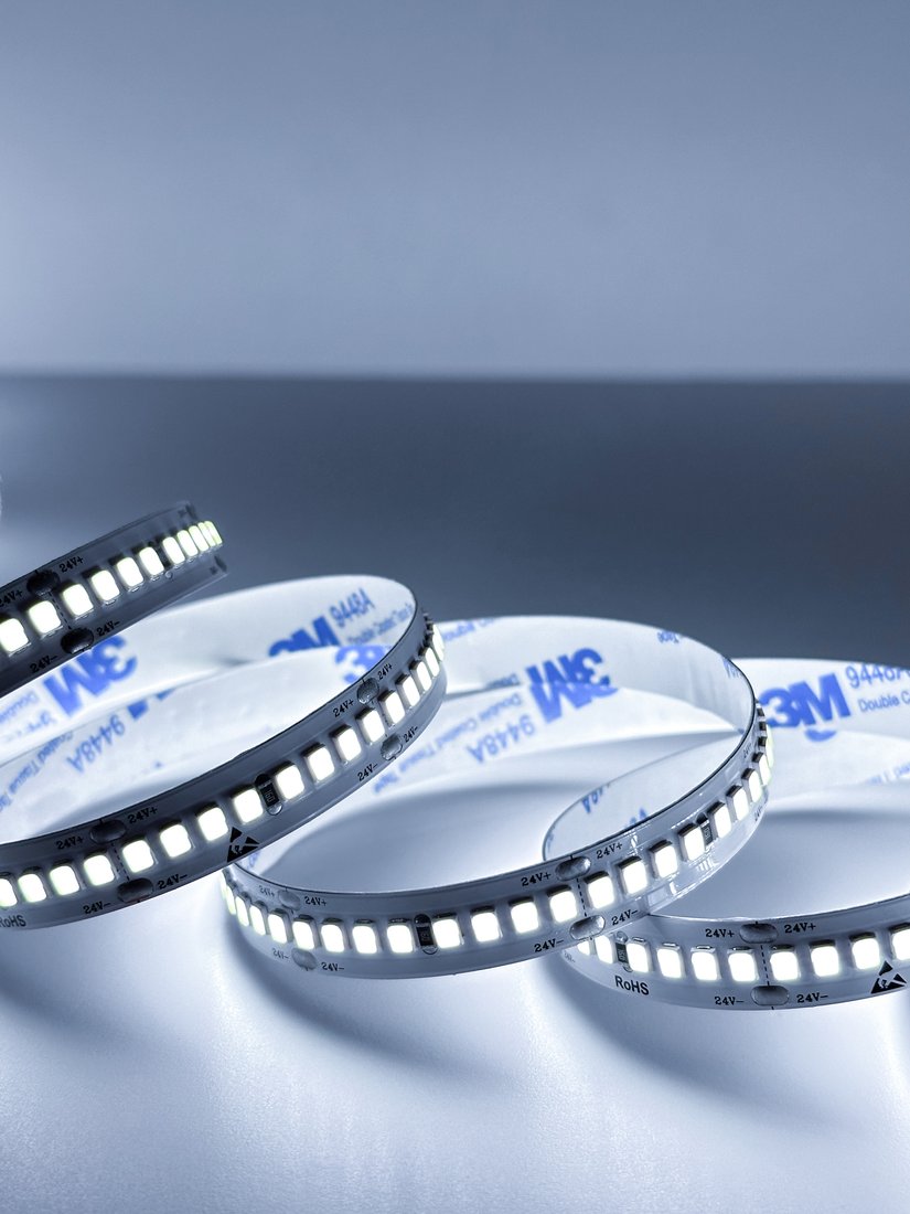 Светодиодная лента GS star 2835 240LED/m IP20 24V 6000K