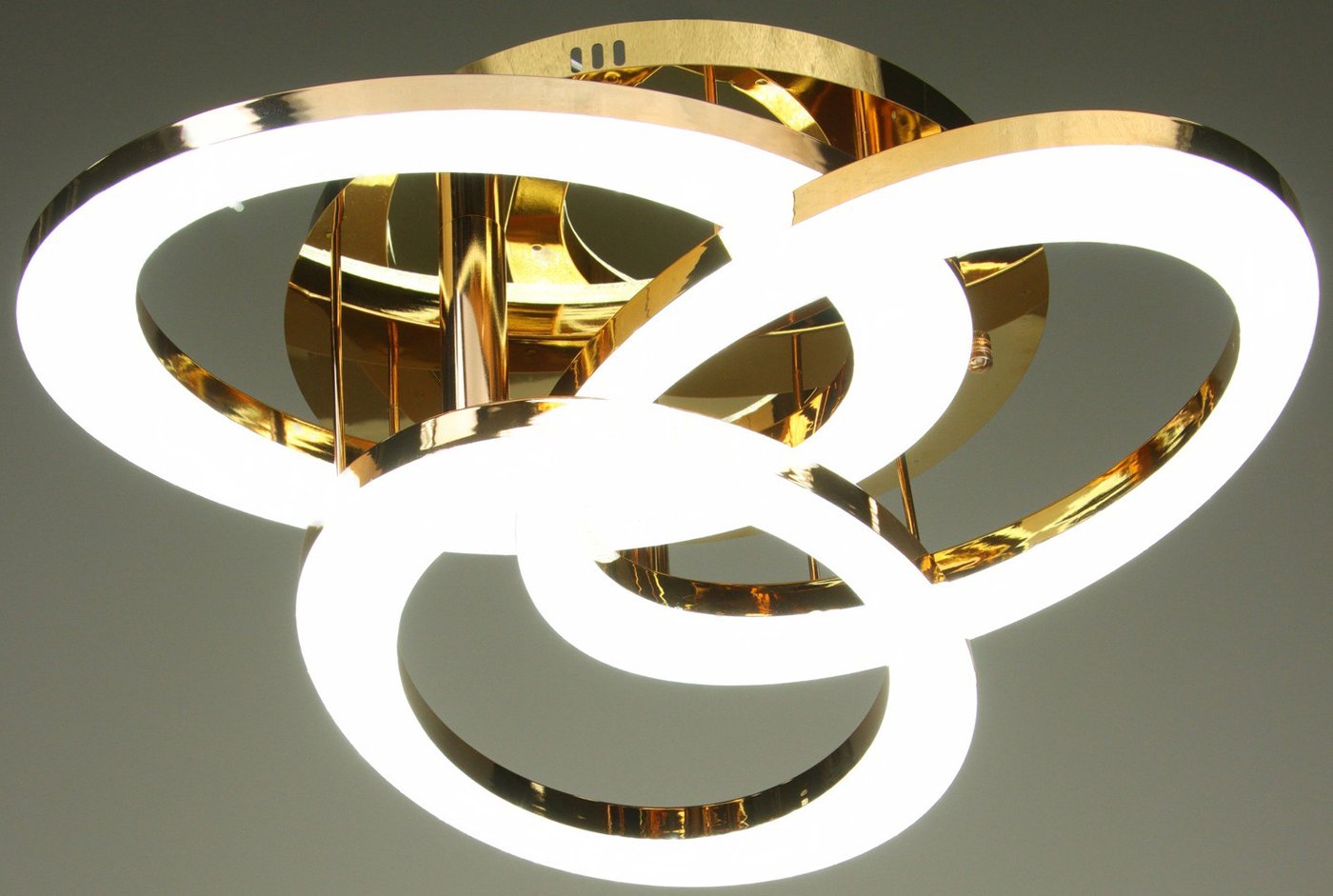 

Люстра средней высоты BayerLux Laura 10553526 (золото)